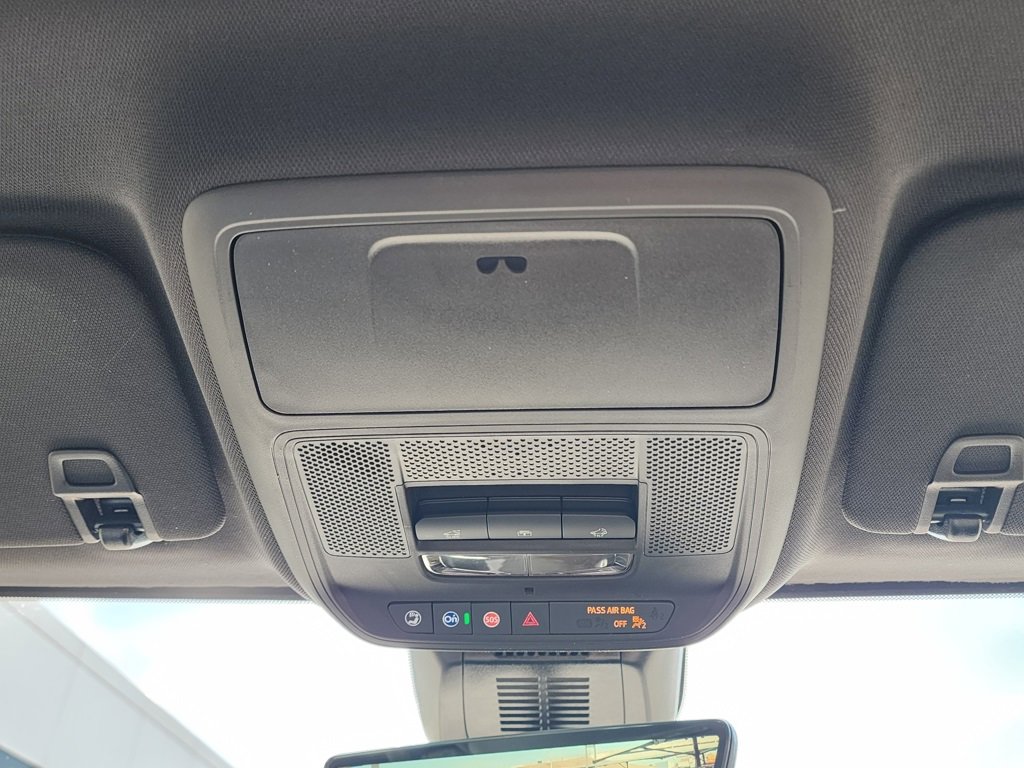 New 2026 GMC Terrain AT4 w/ Convenience Package III image 37