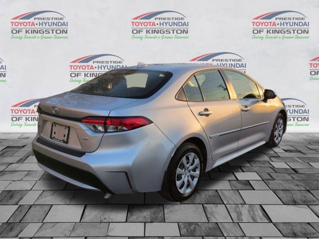 Certified 2022 Toyota Corolla LE image 3