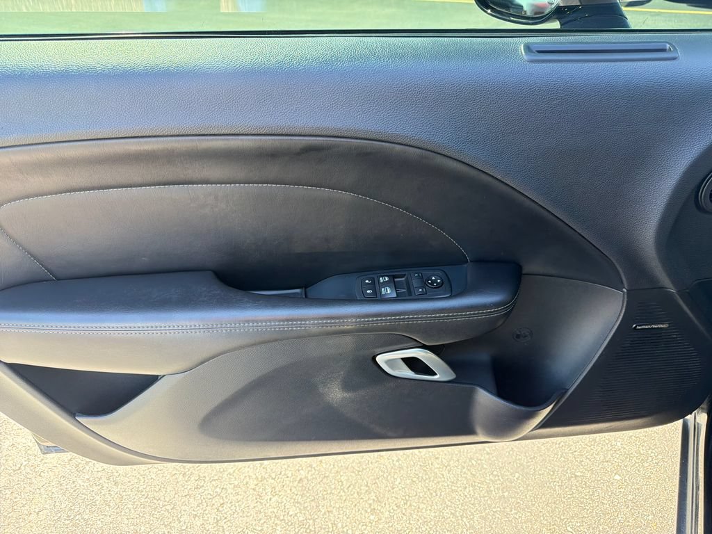 Used 2018 Dodge Challenger R/T Scat Pack RWD image 13