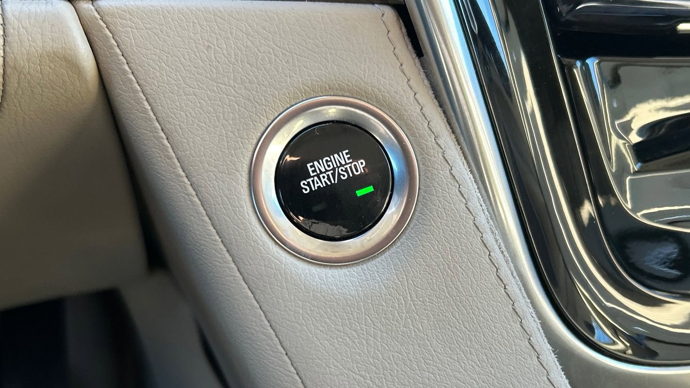 Used 2019 Cadillac Escalade ESV Luxury image 31