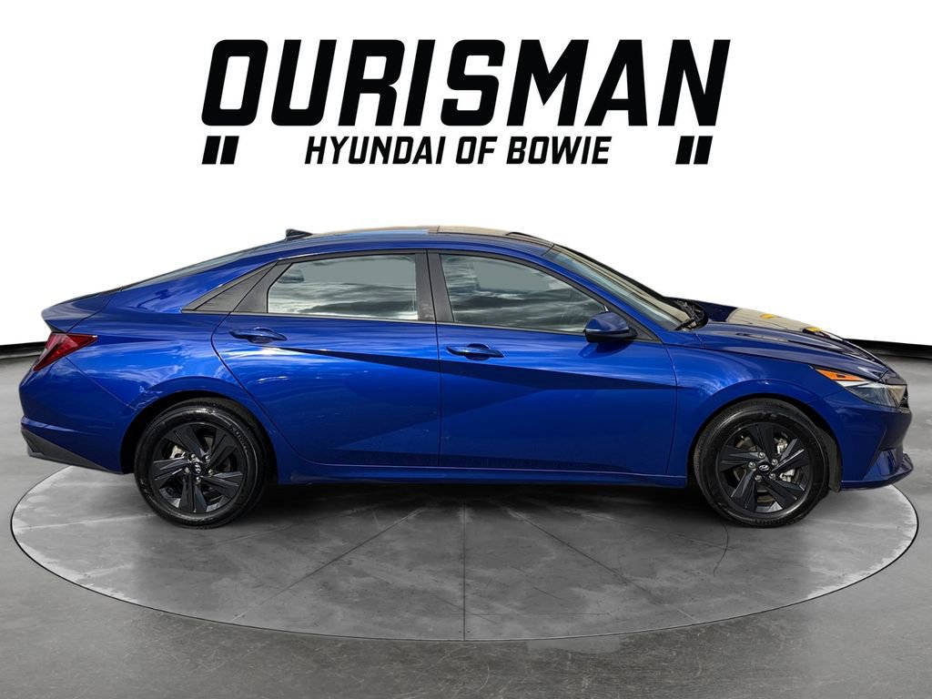 Certified 2023 Hyundai Elantra SEL w/ Preferred Accessory Package image 7