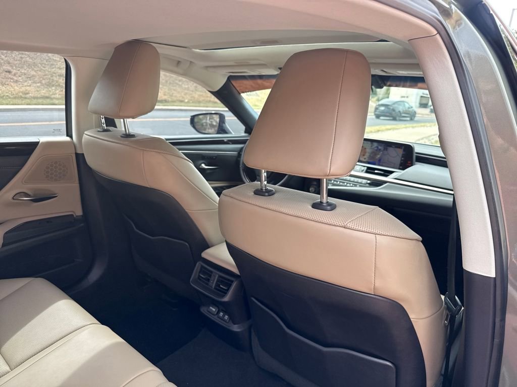 Used 2020 Lexus ES 350 w/ Premium Package image 24