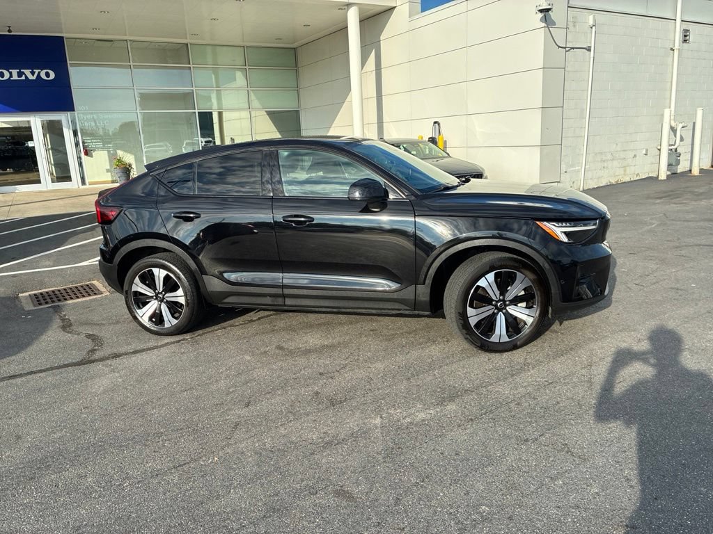 Used 2023 Volvo C40 P8 Recharge Plus AWD/4WD image 2