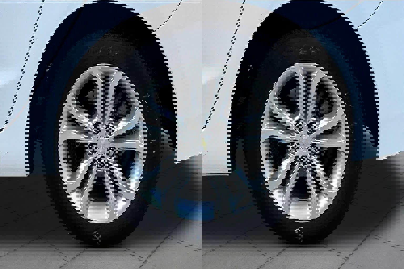 Used 2019 Chevrolet Cruze LS w/ LS Convenience Package image 10