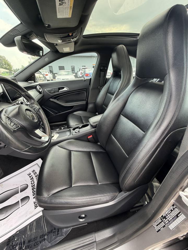 Used 2015 Mercedes-Benz CLA 250 image 16