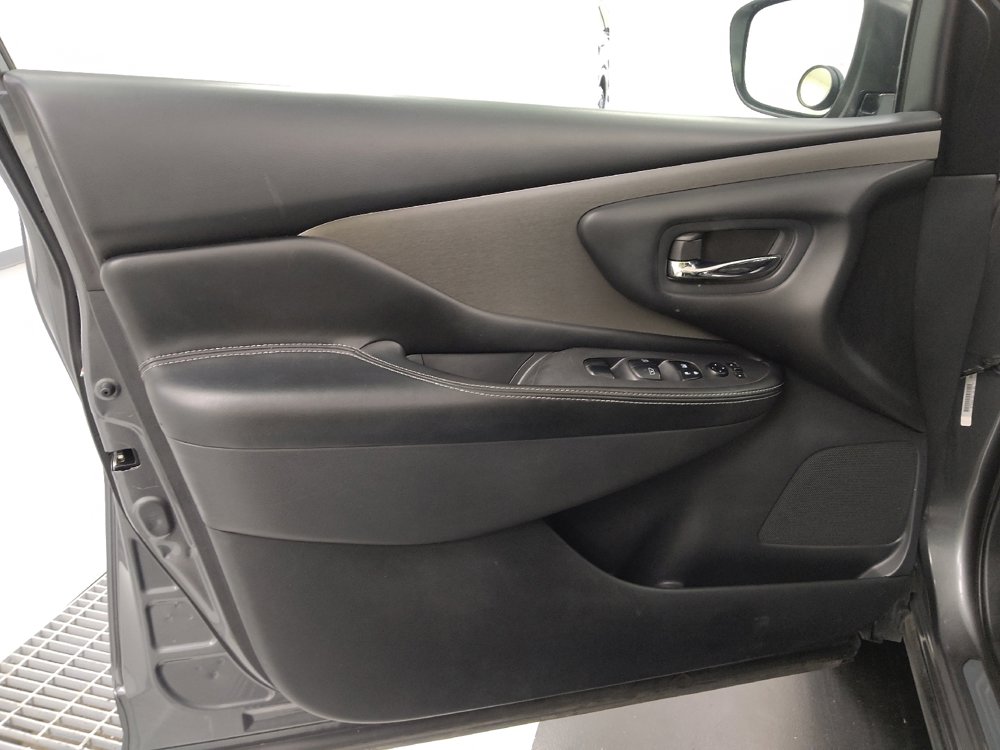 Used 2019 Nissan Murano S FWD image 27