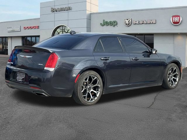 Used 2017 Chrysler 300 S w/ 300S Premium Group RWD image 7