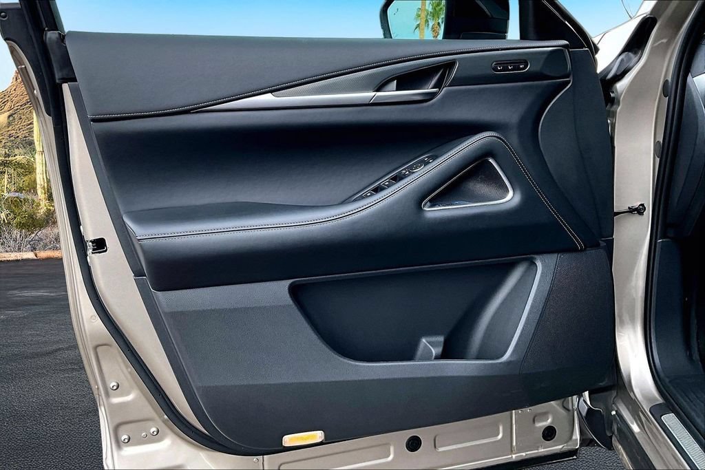 Used 2026 INFINITI QX60 Luxe w/ Cargo Package FWD image 23