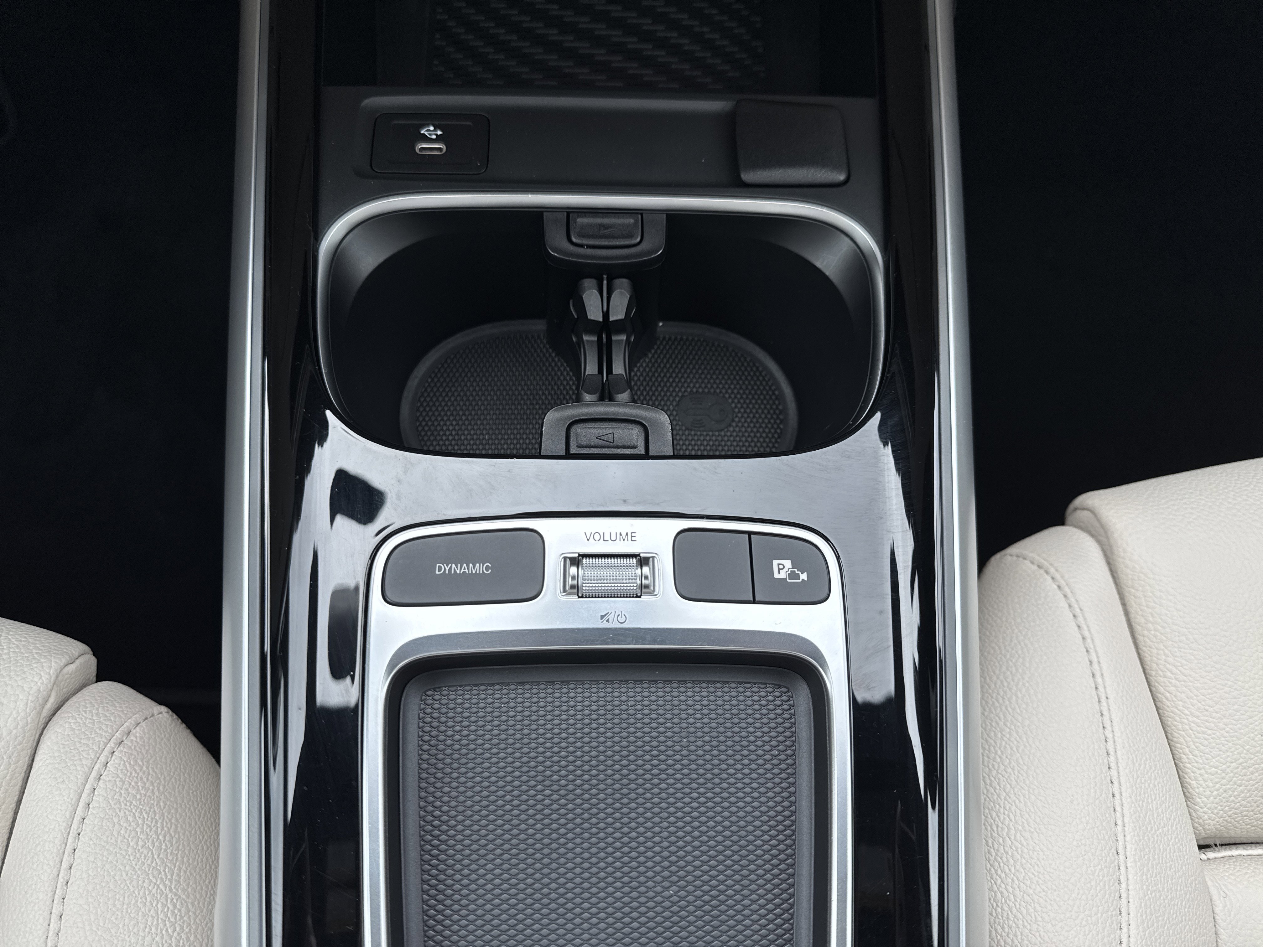 Certified 2025 Mercedes-Benz GLB 250 4MATIC image 22