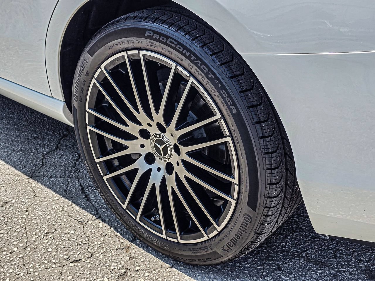 Used 2023 Mercedes-Benz C 300 4MATIC Sedan image 9