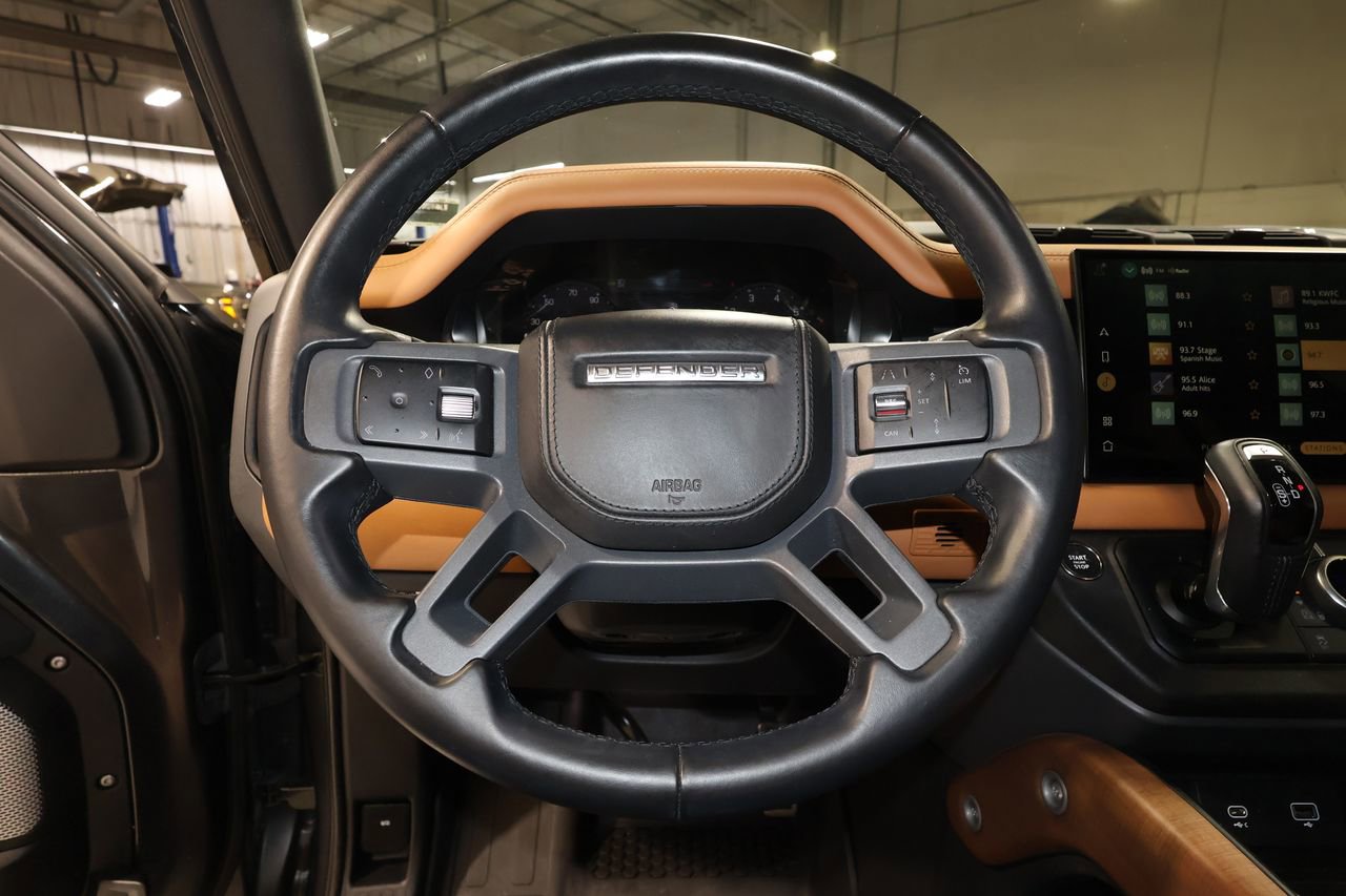 Used 2023 Land Rover Defender 130 X image 10