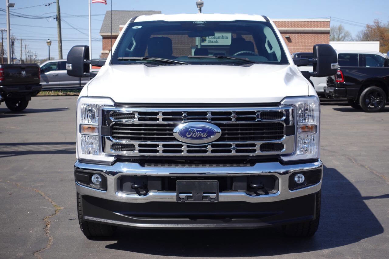 Used 2024 Ford F250 XLT w/ FX4 Off-Road Package image 5