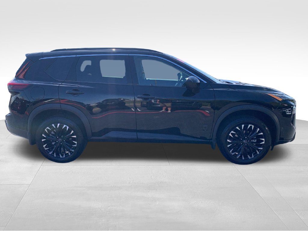 Certified 2026 Nissan Rogue Dark Armor AWD/4WD image 7