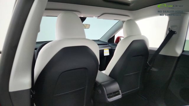 Used 2025 Tesla Model Y Performance AWD/4WD image 30