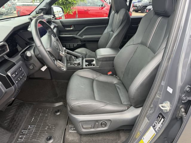 Used 2025 Toyota 4Runner Limited image 22