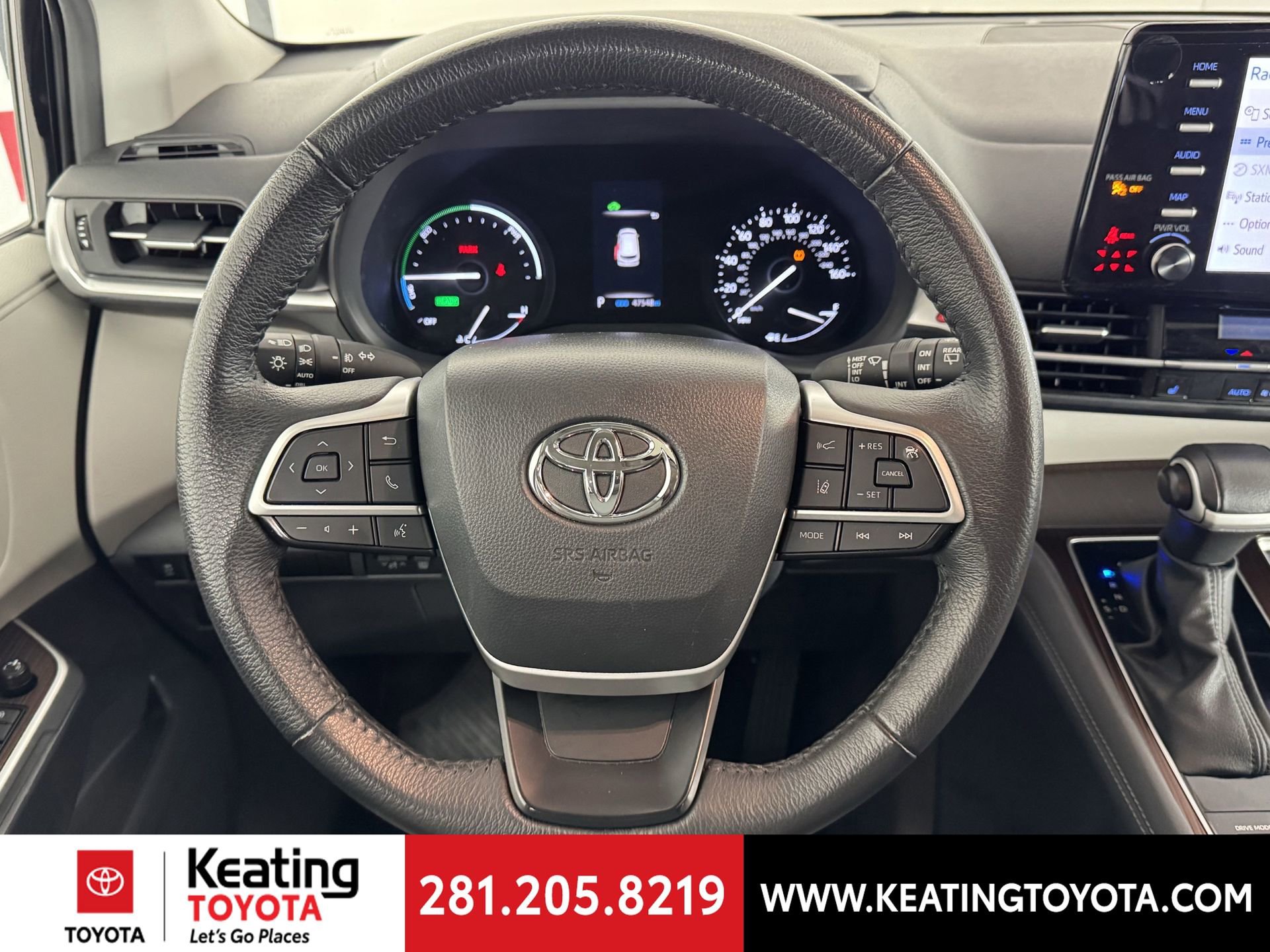 Certified 2024 Toyota Sienna XLE image 31