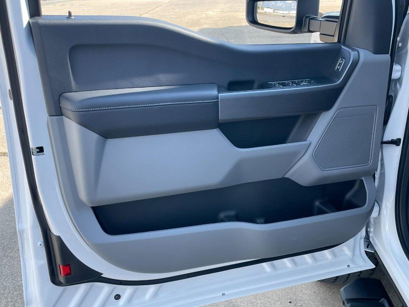 New 2026 Ford F350 XL image 27