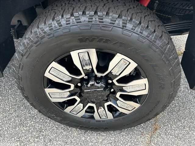 New 2026 GMC Sierra 2500 Denali w/ Denali Reserve Package AWD/4WD image 17