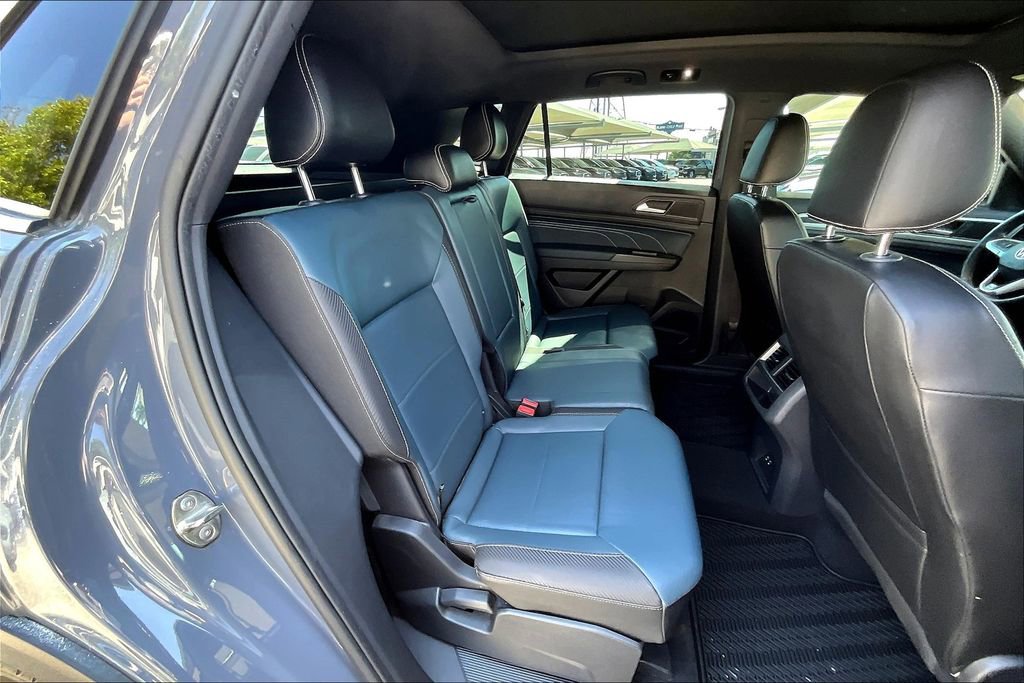 Used 2021 Volkswagen Atlas Cross Sport SEL R-Line image 38