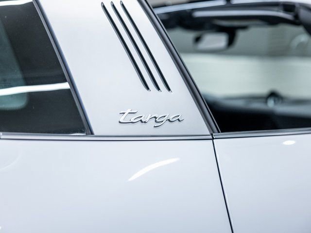 Certified 2024 Porsche 911 Targa 4 image 16