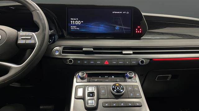 Used 2025 Hyundai Palisade Calligraphy image 13