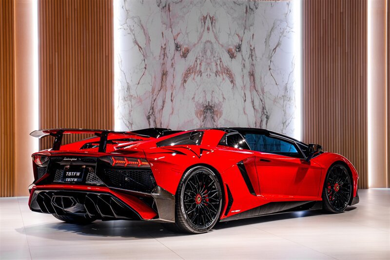 Used 2017 Lamborghini Aventador LP 750-4 Superveloce AWD/4WD image 5