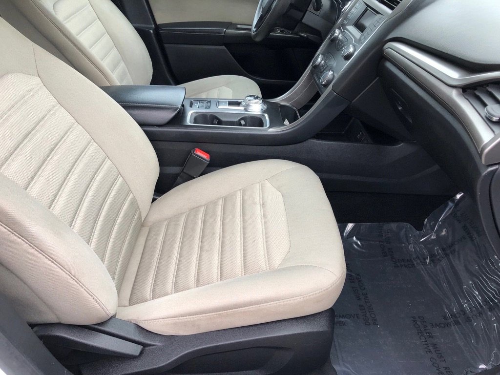 Used 2019 Ford Fusion S image 22