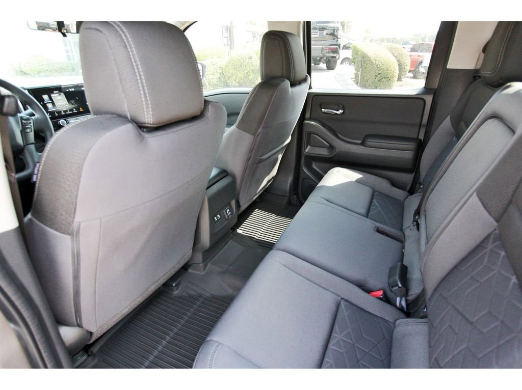 New 2026 Nissan Frontier SV w/ SV Convenience Package image 11