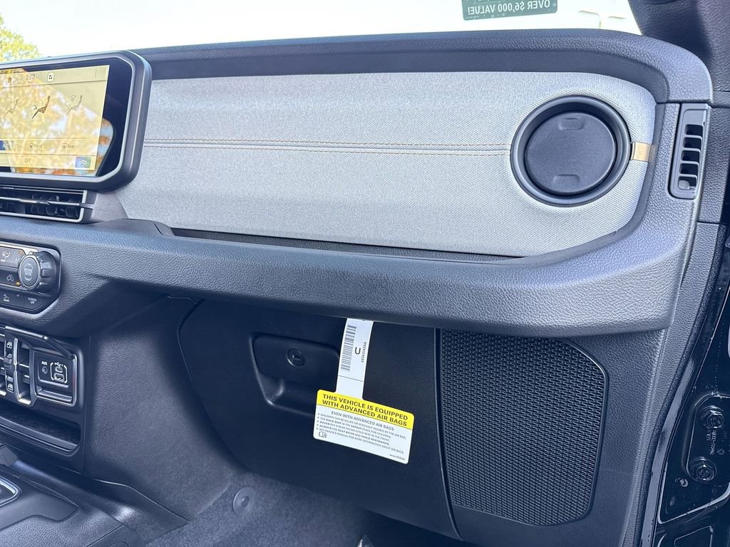 New 2025 Jeep Gladiator Sport image 30