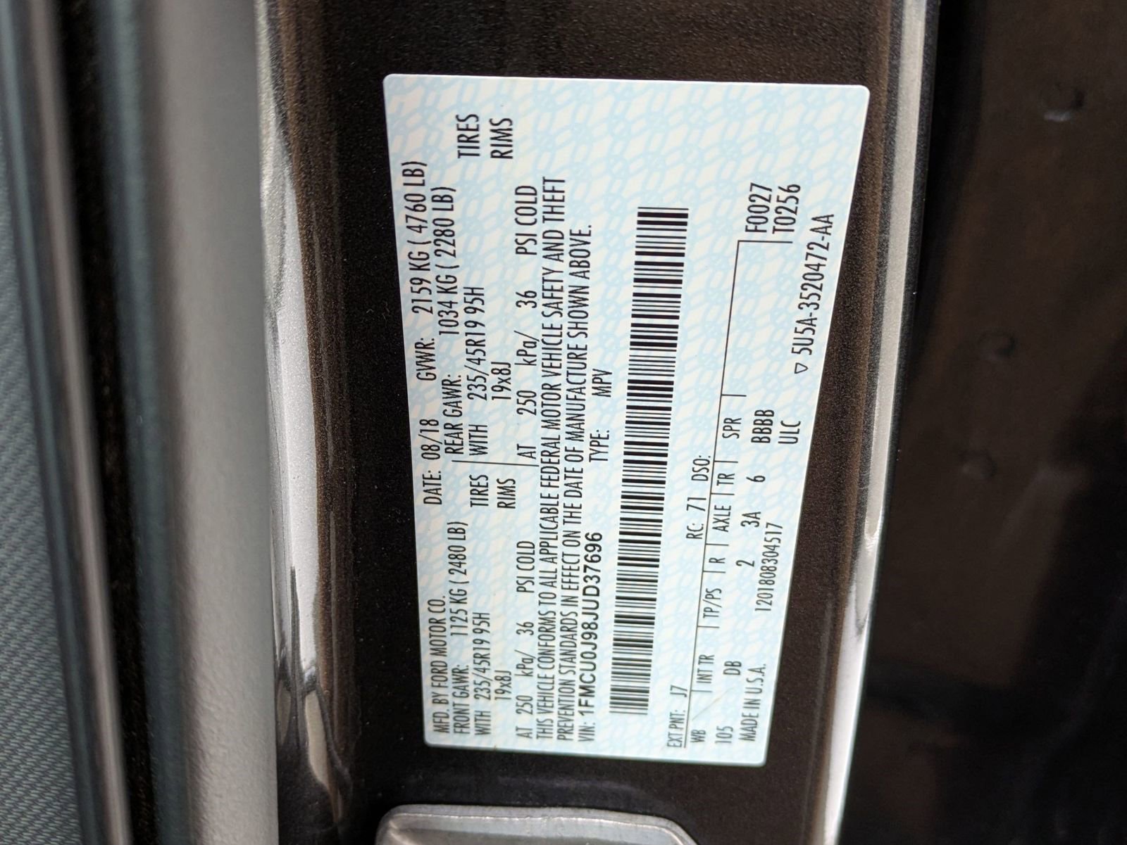 Used 2018 Ford Escape Titanium w/ Ford Safe & Smart Package image 17