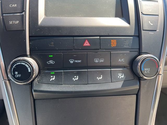 Used 2016 Toyota Camry LE FWD image 19