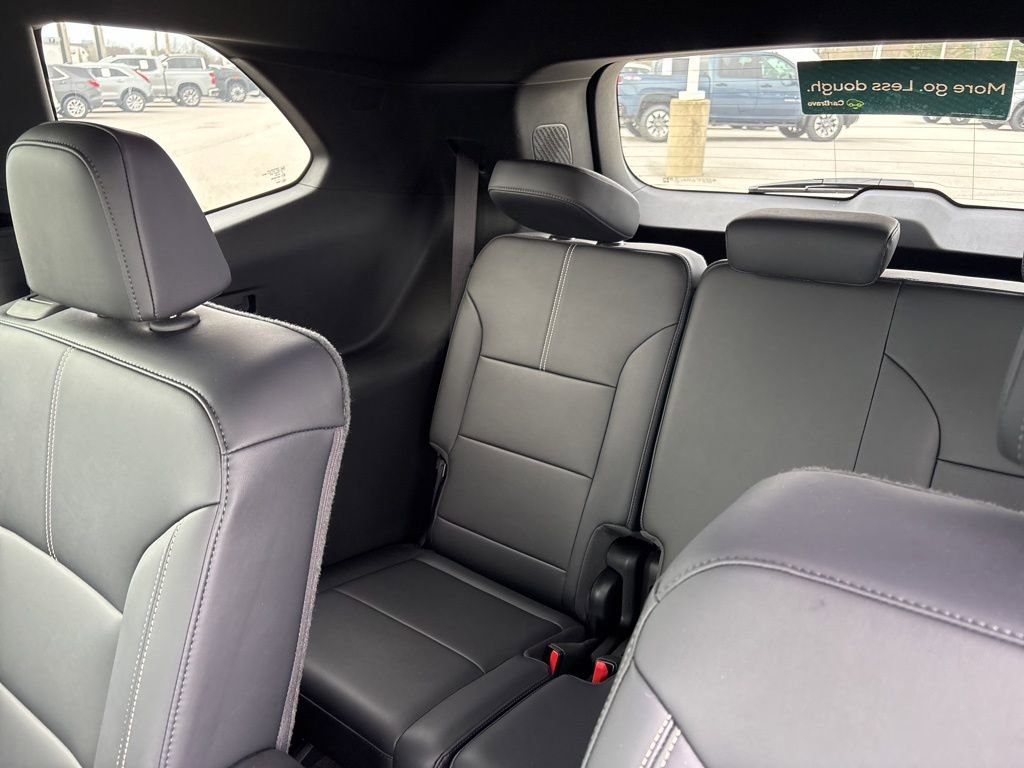 Certified 2024 GMC Acadia Elevation w/ Luxury Package image 19