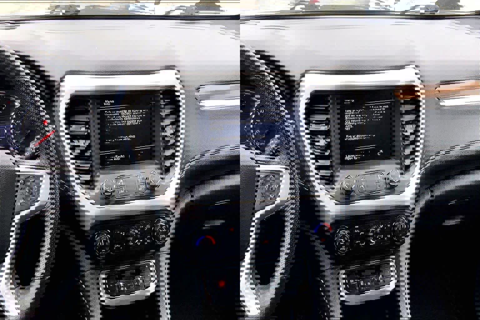 Used 2022 GMC Acadia SLE w/ Elevation Edition FWD image 7