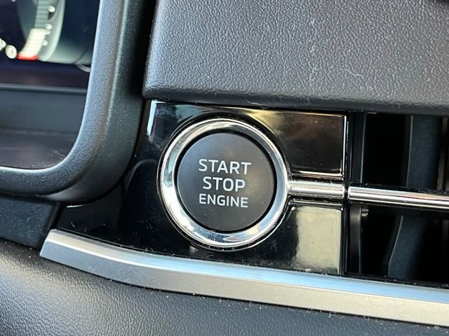 Used 2024 Mitsubishi Outlander SE image 23