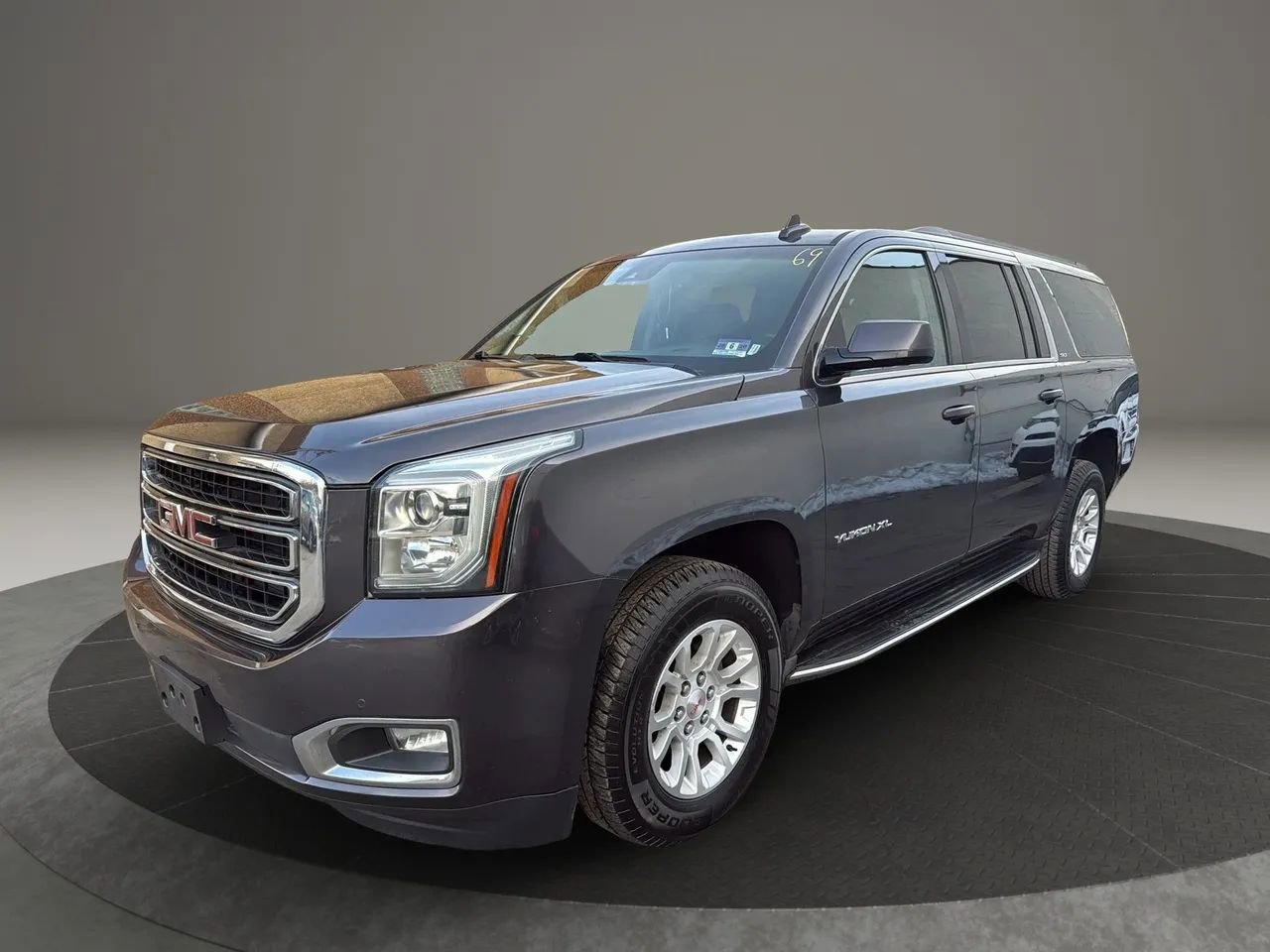 Used 2017 GMC Yukon XL SLT