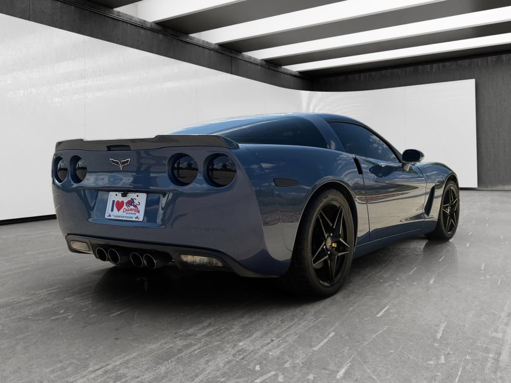 Used 2011 Chevrolet Corvette Coupe w/ Preferred Equipment Group RWD image 5