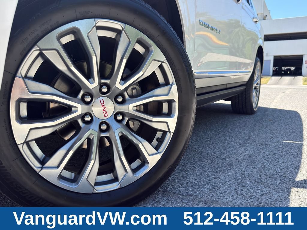 Used 2024 GMC Yukon Denali AWD/4WD image 4