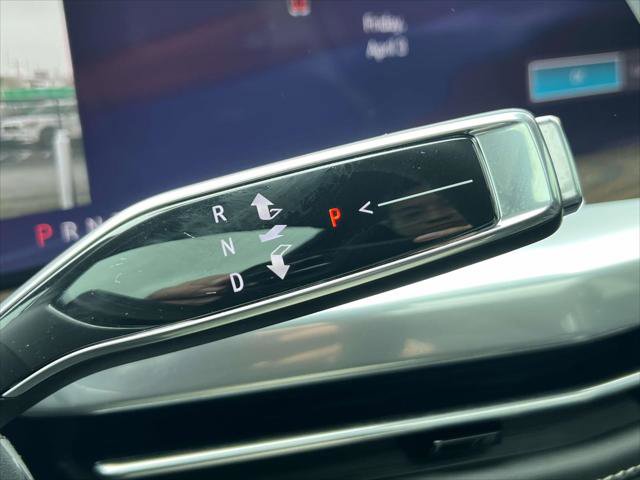 Used 2026 Cadillac Escalade ESV Platinum Sport w/ LPO, ONYX Package image 29