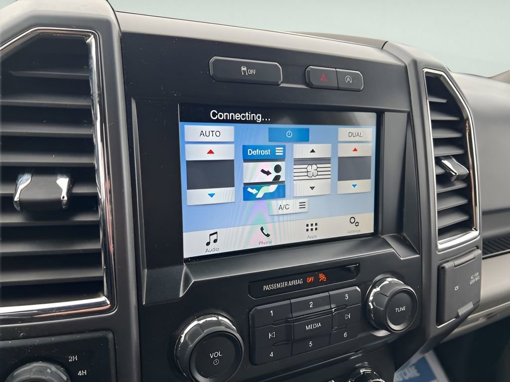 Used 2016 Ford F150 XLT w/ Equipment Group 302A Luxury image 25