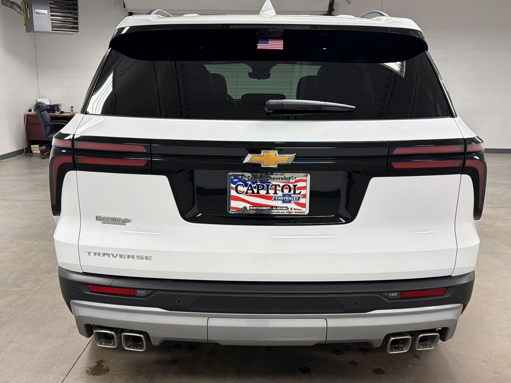 New 2026 Chevrolet Traverse LT w/ Sun and Wheel Package image 10