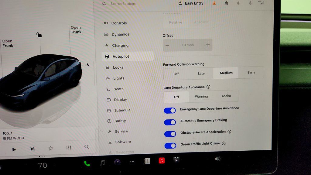 Used 2026 Tesla Model Y 2WD image 19