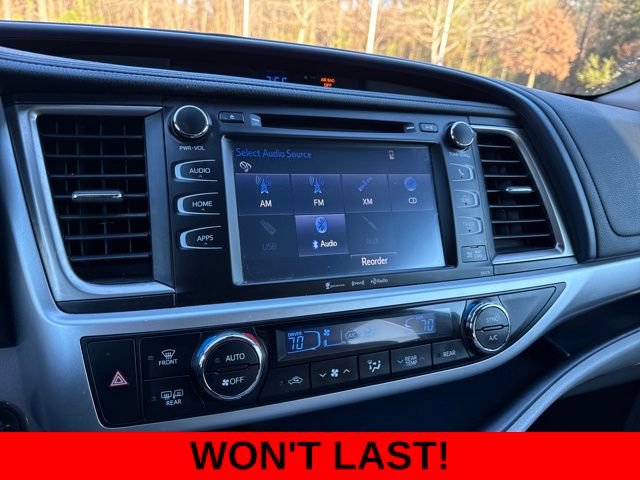 Used 2017 Toyota Highlander XLE image 17