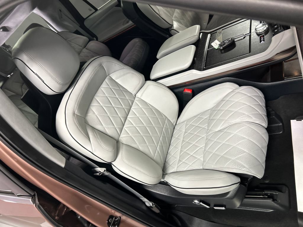 Used 2025 Lincoln Navigator L Black Label image 29