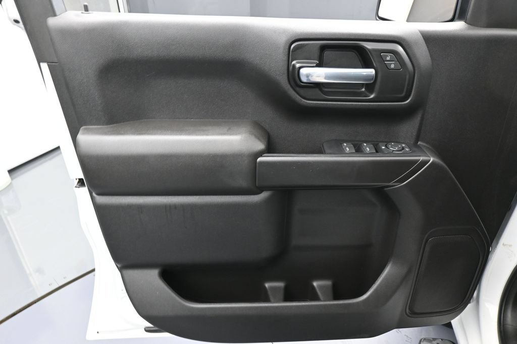 Used 2022 Chevrolet Silverado 1500 Custom w/ Safety Confidence Package RWD image 13