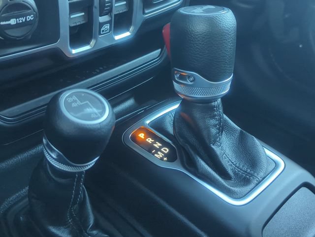 Used 2025 Jeep Wrangler Unlimited Sport AWD/4WD image 20