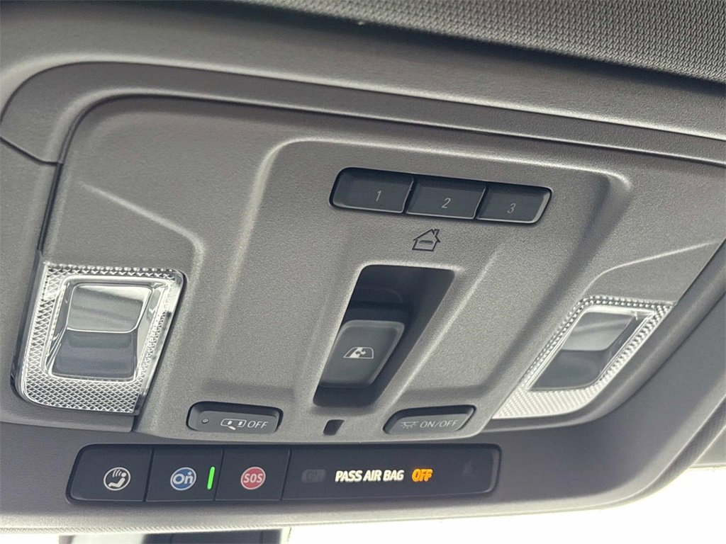 Used 2020 Chevrolet Silverado 1500 LT Trail Boss image 34