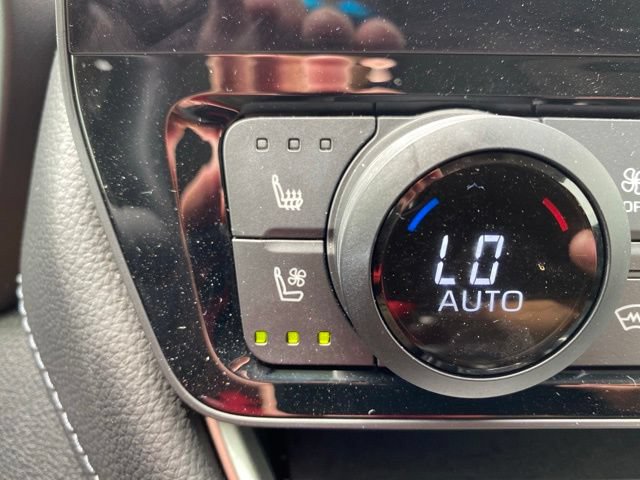 Certified 2024 Toyota Grand Highlander AWD image 11