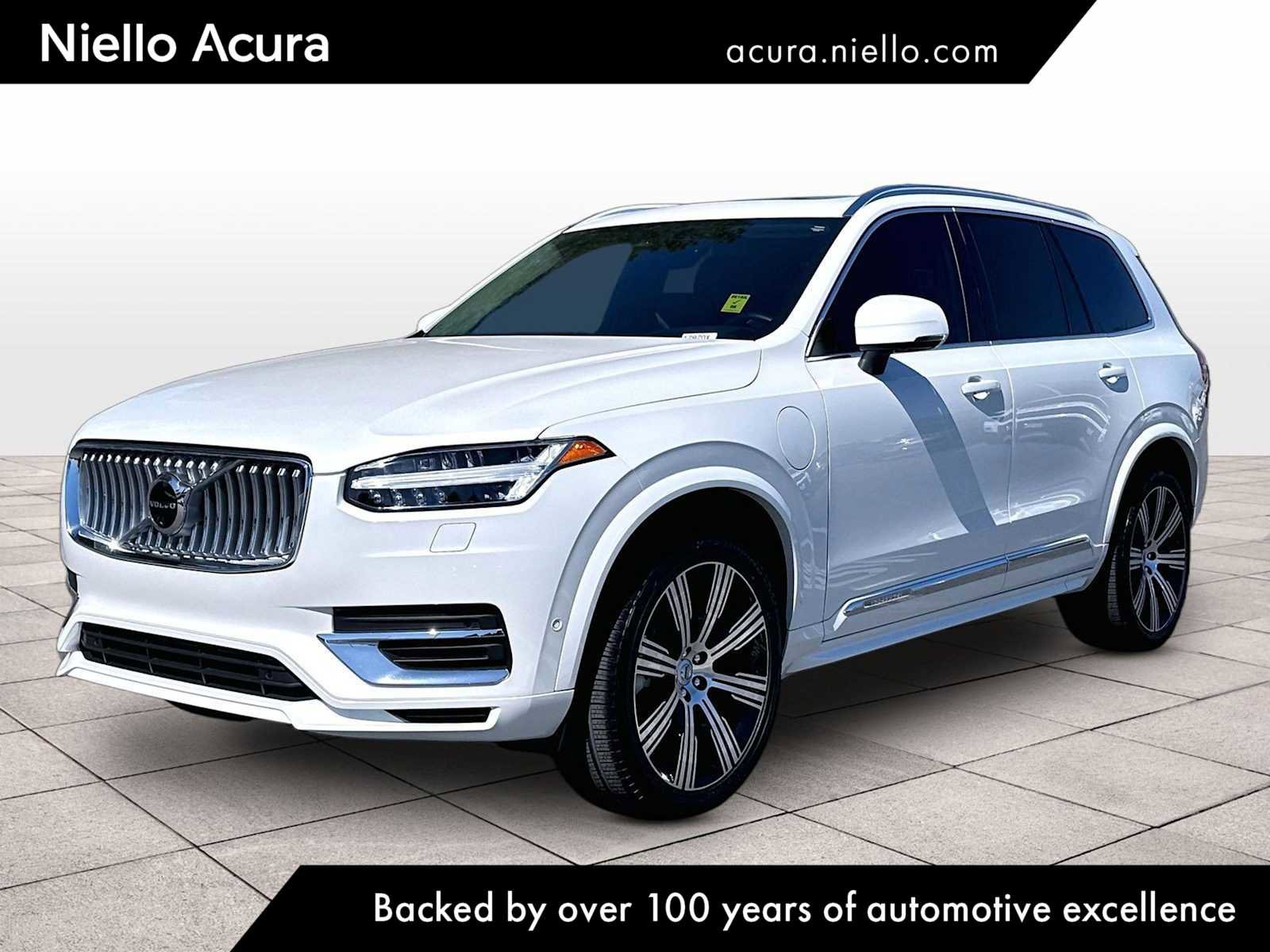 Used 2024 Volvo XC90 T8 Plus w/ Protection Package Premier AWD/4WD image 1