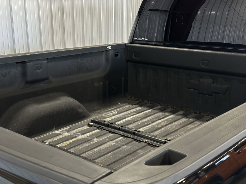 Used 2016 Chevrolet Silverado 2500 LT w/ Midnight Edition image 5