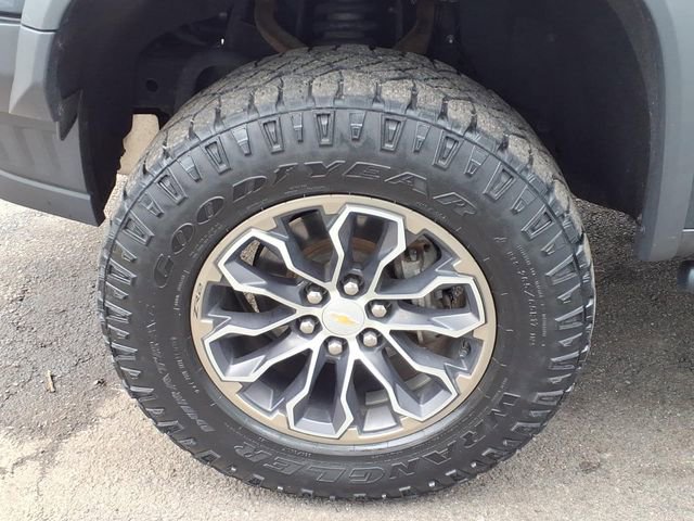 Used 2019 Chevrolet Colorado ZR2 image 8